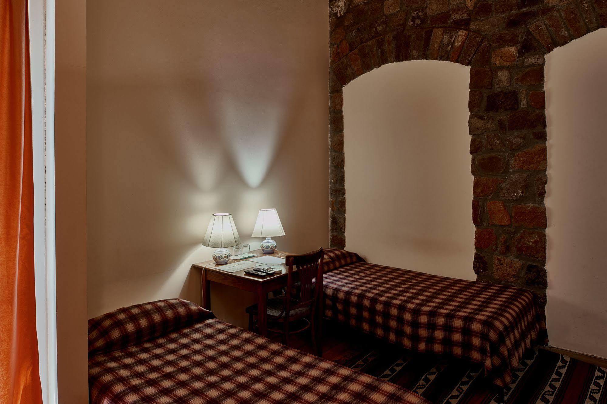 Villa Delenda Yerevan Bagian luar foto